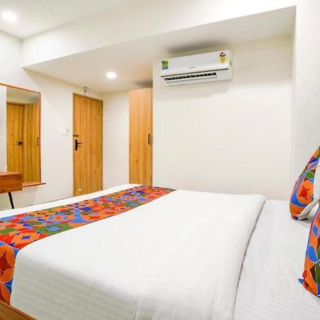 Hotel Tulip Light Mathura Exterior foto