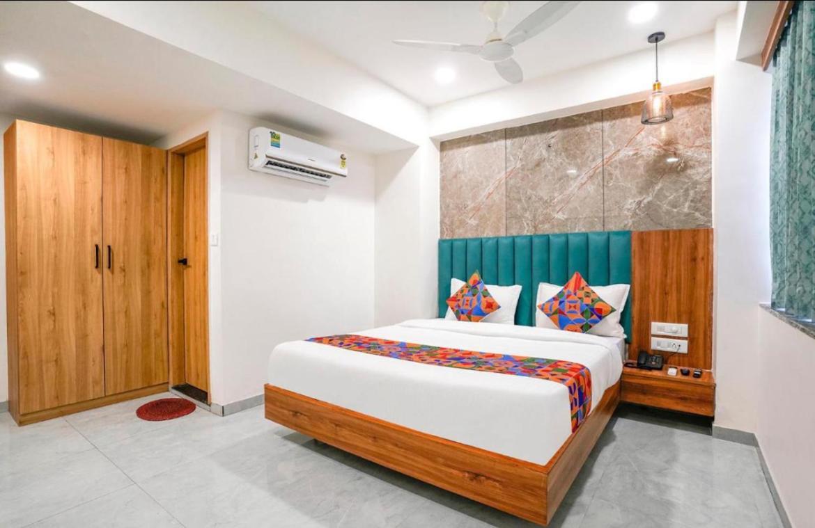 Hotel Tulip Light Mathura Exterior foto